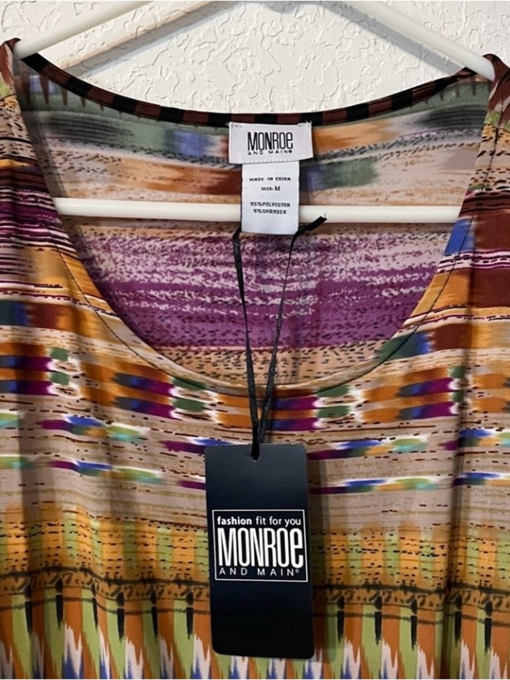 NWT Monroe & Main Faux Side Knot Knee-Length Dress Size M
European Autumn Chic - Picture 6 of 11